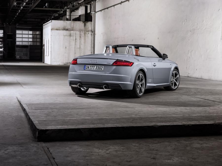  Audi TT Roadster 20 Years (8S) 2018 года  (WW) (фото 38 из 44)